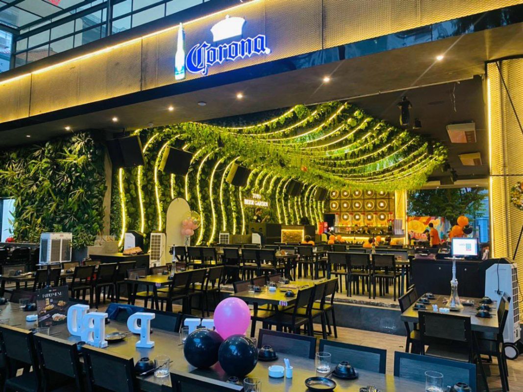 Yoyo Beer Garden Hồ Con Rùa 8